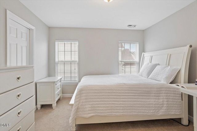 6212 Amber Bluffs Crescent, Raleigh, NC 27616