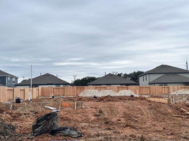 1112 Independence Avenue, Bay City, TX 77414