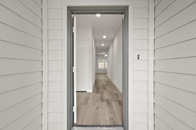 1112 Independence Avenue, Bay City, TX 77414