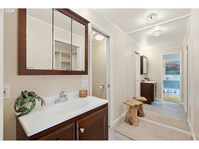 2030 W 29TH Ave, Eugene, OR 97405
