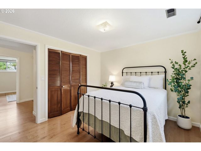 2030 W 29TH Ave, Eugene, OR 97405