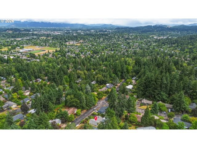 2030 W 29TH Ave, Eugene, OR 97405
