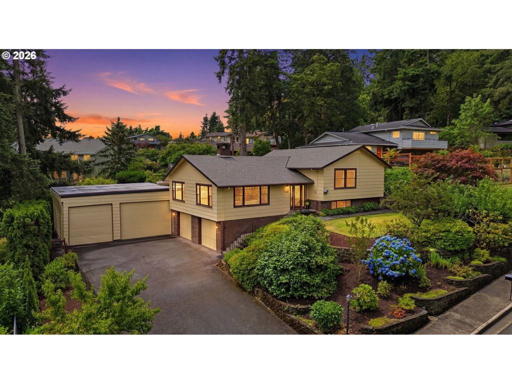 2030 W 29TH Ave, Eugene, OR 97405