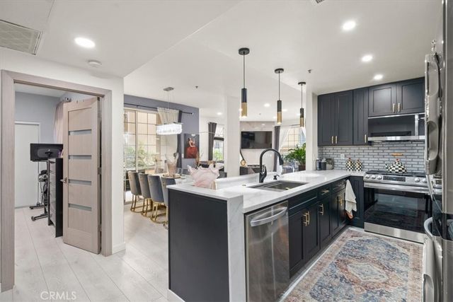 17809 Halsted 117, Northridge, CA 91325