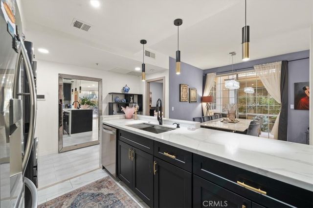 17809 Halsted 117, Northridge, CA 91325