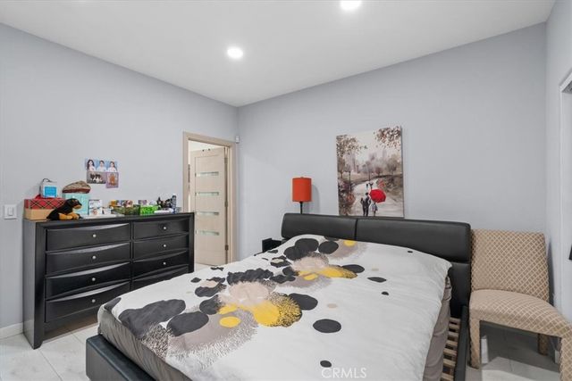 17809 Halsted 117, Northridge, CA 91325