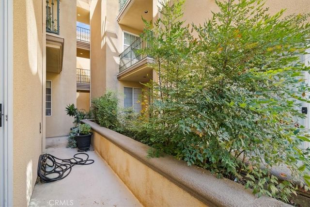 17809 Halsted 117, Northridge, CA 91325