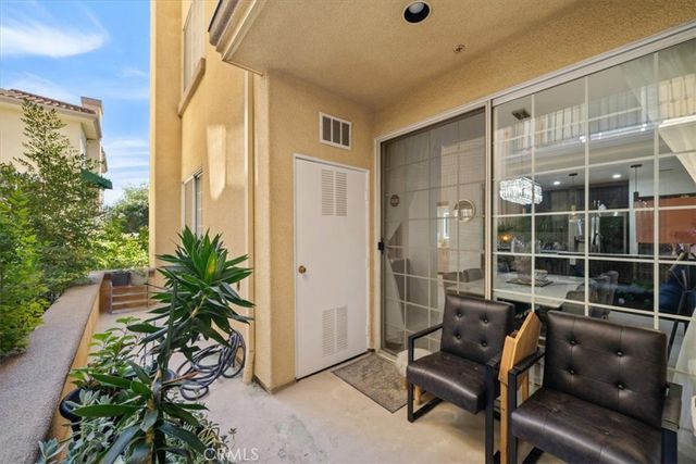 17809 Halsted 117, Northridge, CA 91325