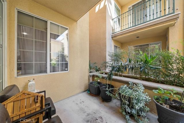17809 Halsted 117, Northridge, CA 91325