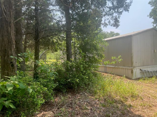 330 Powell RD, Smithville, TX 78957