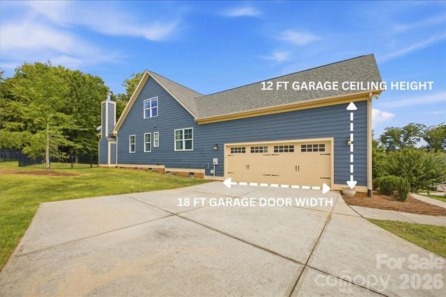 6967 Pin Oaks Drive, Denver, NC 28037