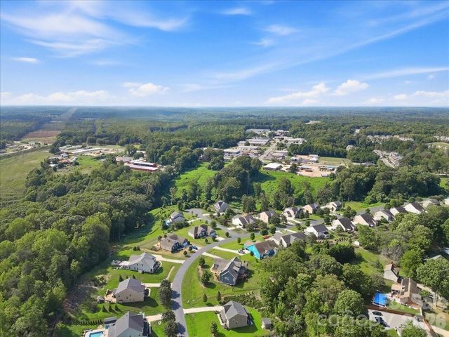 6967 Pin Oaks Drive, Denver, NC 28037
