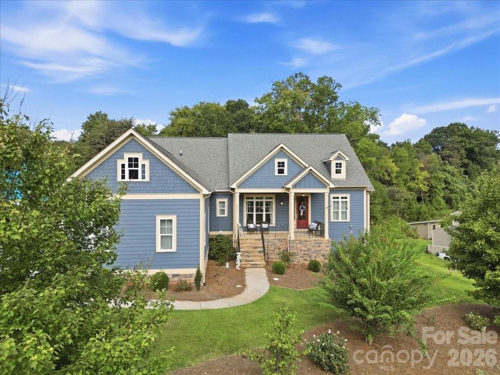 6967 Pin Oaks Drive, Denver, NC 28037