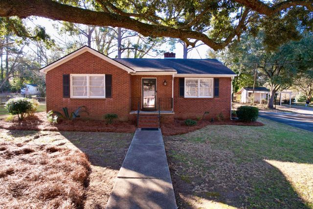 517 Singleton Avenue, Kingstree, SC 29556