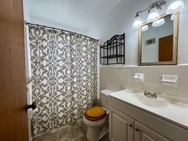 517 Singleton Avenue, Kingstree, SC 29556