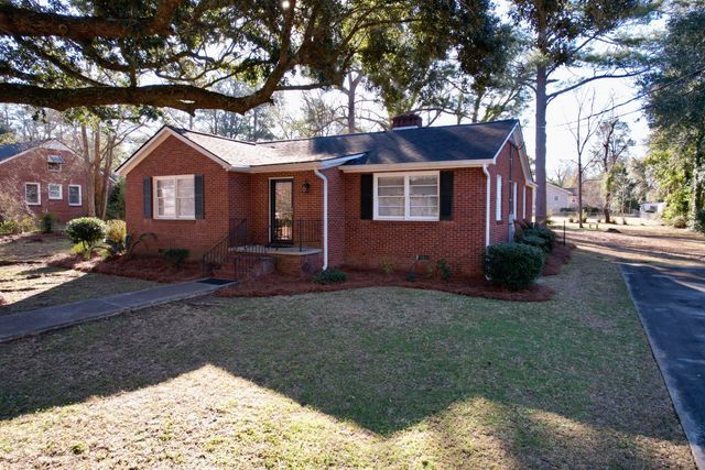 517 Singleton Avenue, Kingstree, SC 29556