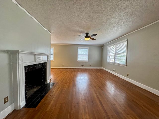 517 Singleton Avenue, Kingstree, SC 29556