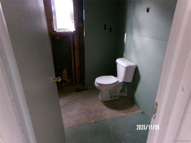 420 Pingree Avenue, Flint, MI 48503