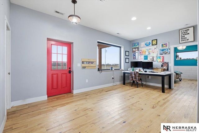 25825 Bennington Road, Valley, NE 68064