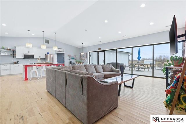 25825 Bennington Road, Valley, NE 68064