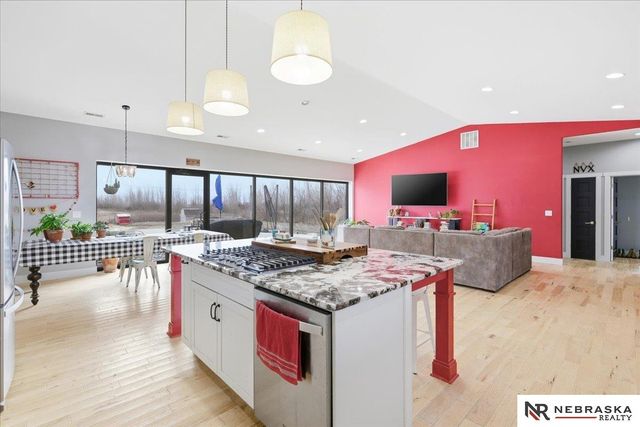 25825 Bennington Road, Valley, NE 68064