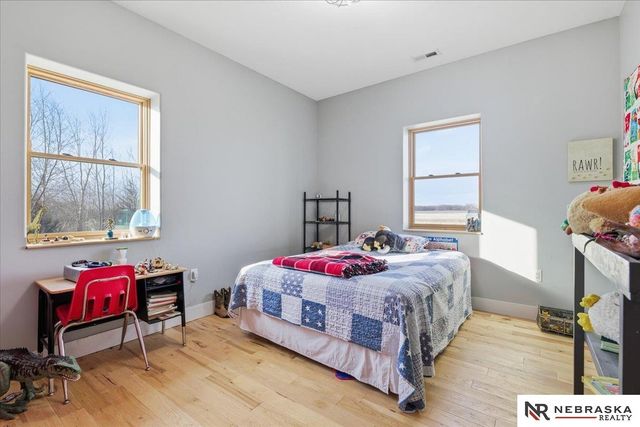 25825 Bennington Road, Valley, NE 68064