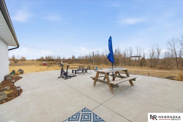 25825 Bennington Road, Valley, NE 68064