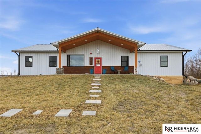 25825 Bennington Road, Valley, NE 68064