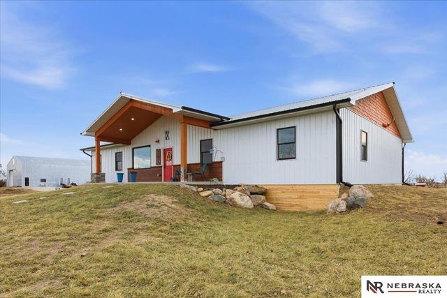 25825 Bennington Road, Valley, NE 68064