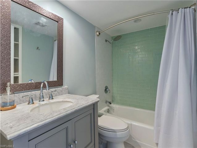 1100 8th AVE S 204A, Naples, FL 34102