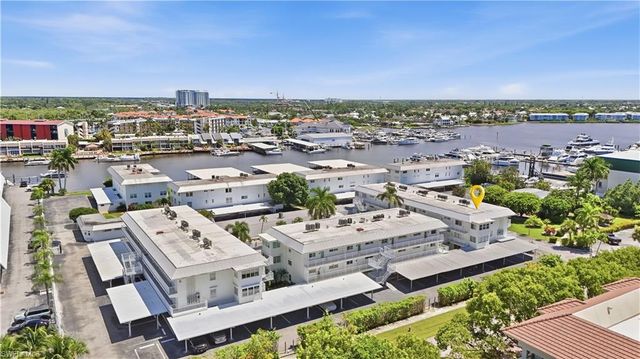 1100 8th AVE S 204A, Naples, FL 34102