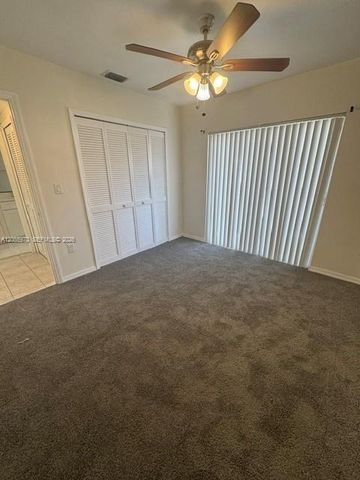 9424 SW 154th Ct, Miami, FL 33196