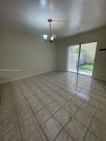 9424 SW 154th Ct, Miami, FL 33196