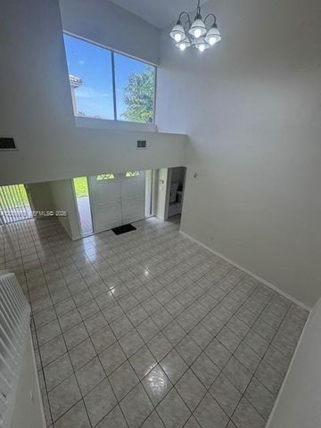 9424 SW 154th Ct, Miami, FL 33196