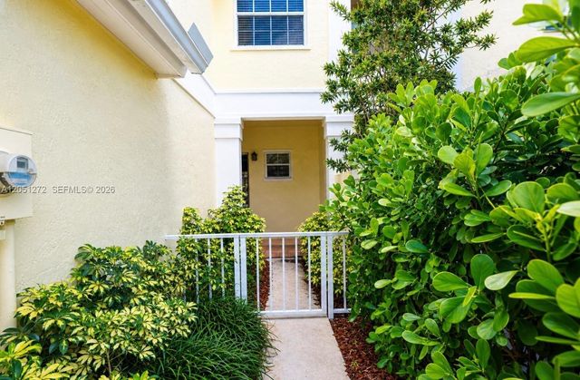 11840 SW 99th St 11840, Miami, FL 33186