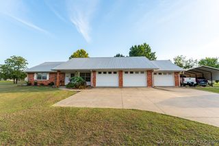 1707 E Willow Drive, Stigler, OK 74462