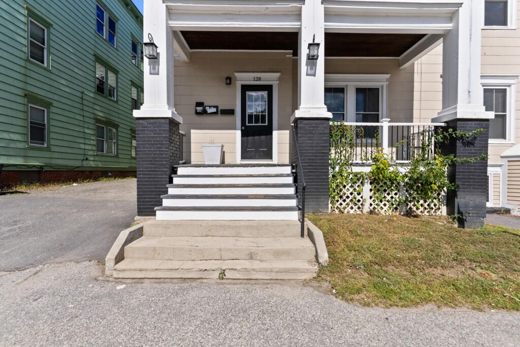 128 Pine Street, Lewiston, ME 04240 — photo 5