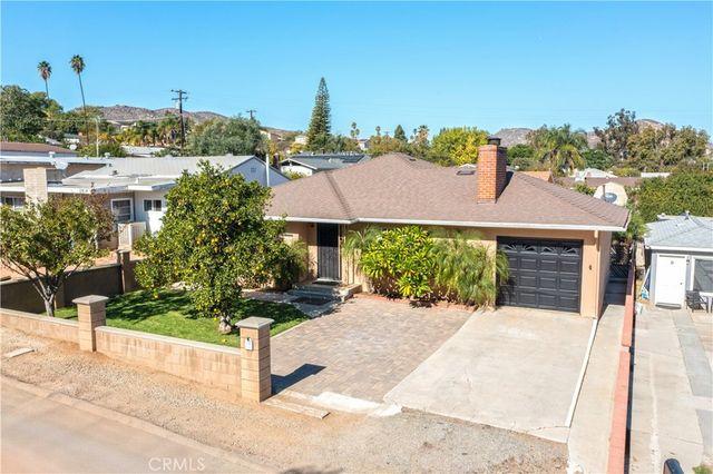 11665 Valverda, Riverside, CA 92505