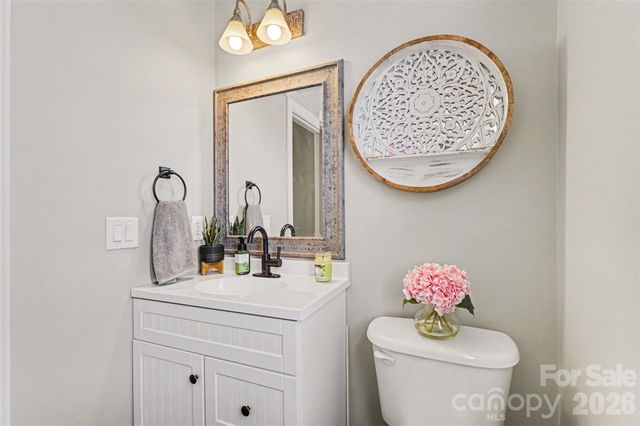 6104 Pumpernickel Lane, Wesley Chapel, NC 28110