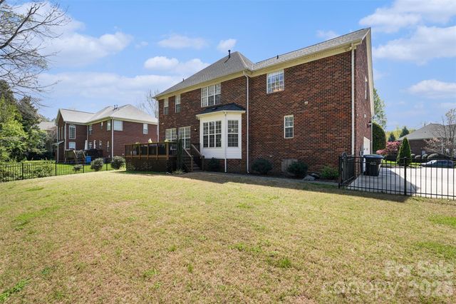 6104 Pumpernickel Lane, Wesley Chapel, NC 28110