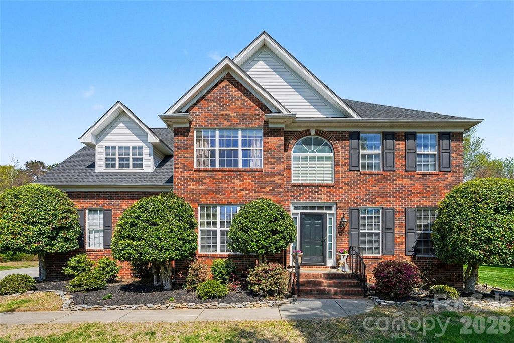 6104 Pumpernickel Lane, Wesley Chapel, NC 28110