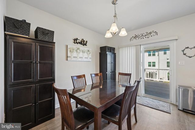 179 VILLAGE GREEN LN, Sicklerville, NJ 08081
