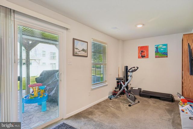 179 VILLAGE GREEN LN, Sicklerville, NJ 08081