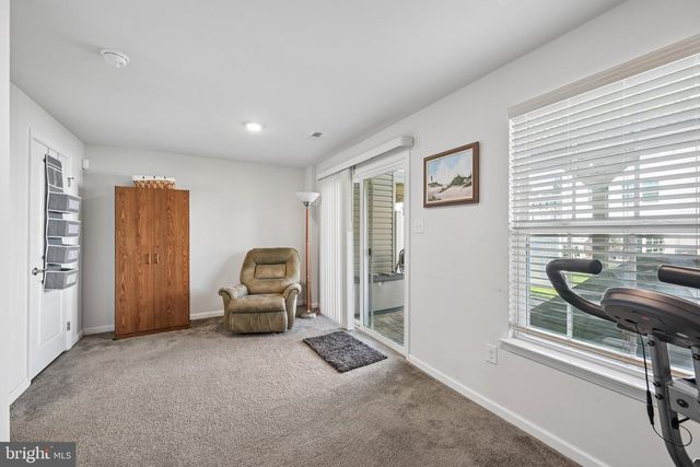 179 VILLAGE GREEN LN, Sicklerville, NJ 08081
