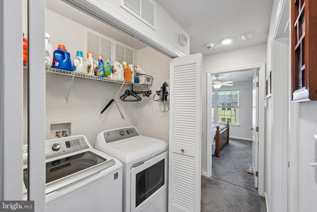179 VILLAGE GREEN LN, Sicklerville, NJ 08081