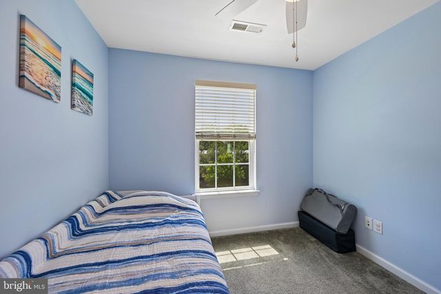179 VILLAGE GREEN LN, Sicklerville, NJ 08081