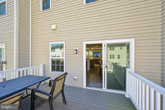179 VILLAGE GREEN LN, Sicklerville, NJ 08081