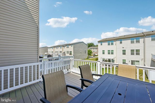 179 VILLAGE GREEN LN, Sicklerville, NJ 08081