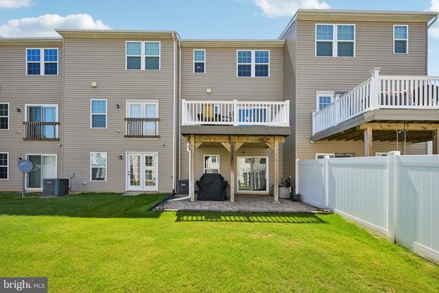 179 VILLAGE GREEN LN, Sicklerville, NJ 08081
