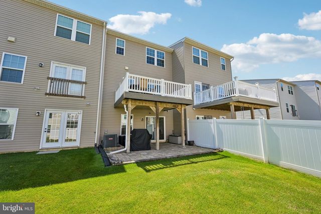 179 VILLAGE GREEN LN, Sicklerville, NJ 08081